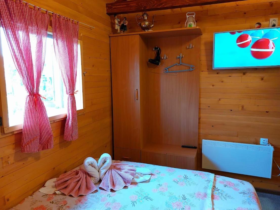 Etno Selo Eden Hotel Zeravacki Potok Luaran gambar