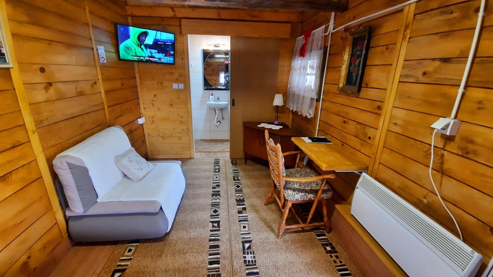 Etno Selo Eden Hotel Zeravacki Potok Bilik gambar
