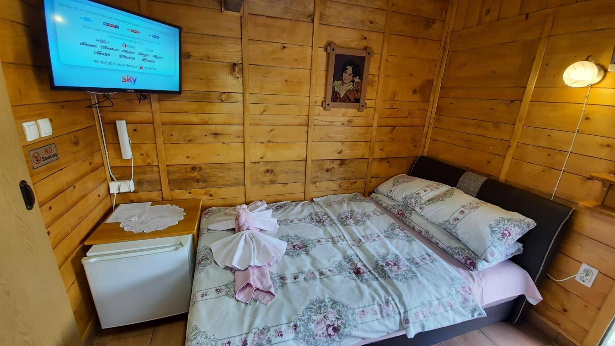 Etno Selo Eden Hotel Zeravacki Potok Bilik gambar