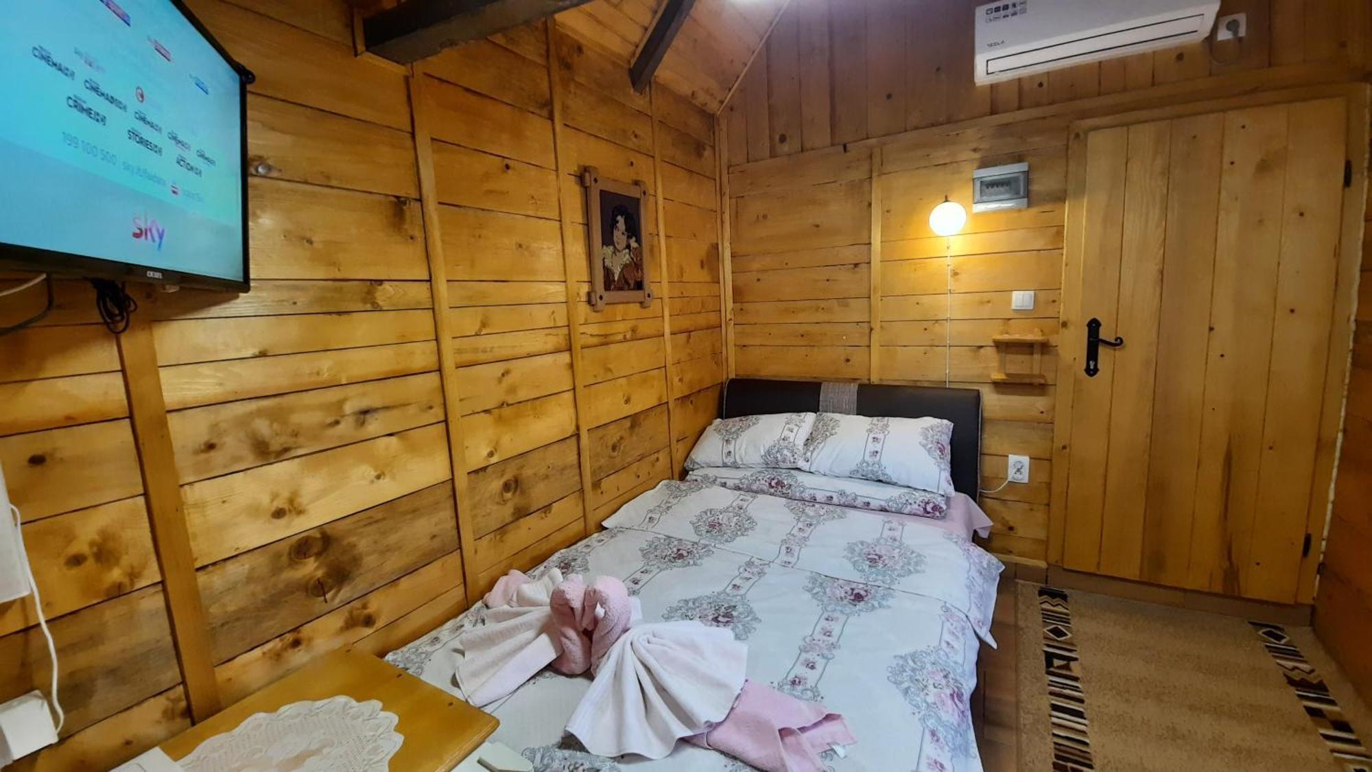 Etno Selo Eden Hotel Zeravacki Potok Bilik gambar