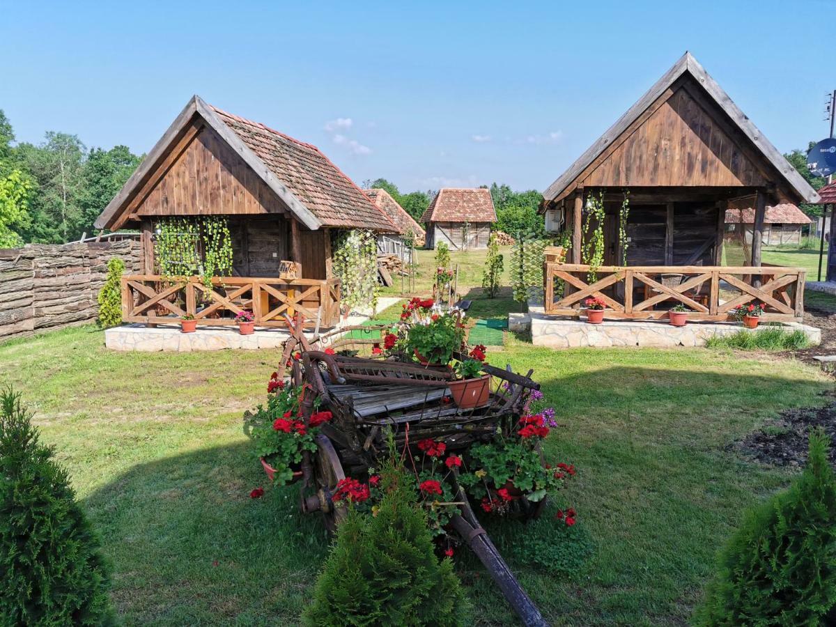 Etno Selo Eden Hotel Zeravacki Potok Luaran gambar