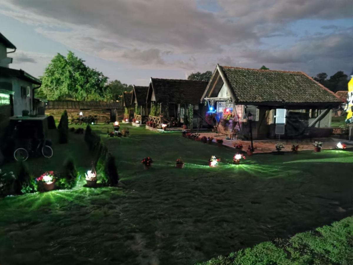 Etno Selo Eden Hotel Zeravacki Potok Luaran gambar