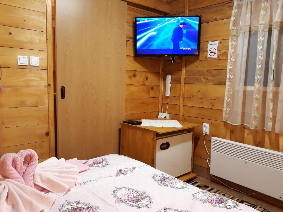 Etno Selo Eden Hotel Zeravacki Potok Luaran gambar
